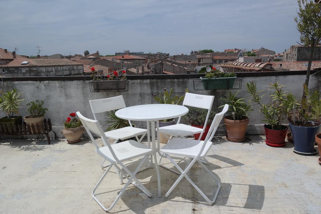 Penthouse Apartment Overlooking Place Carnot Carcassonne Eksteriør billede